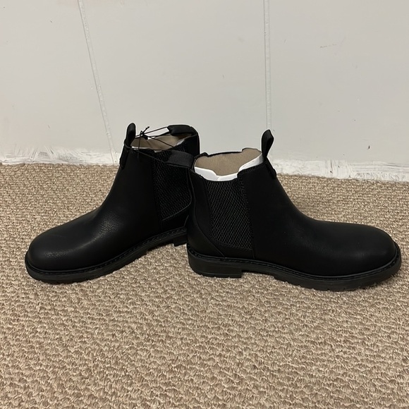 Size 9 men’s pull on leather boots - Picture 2 of 6